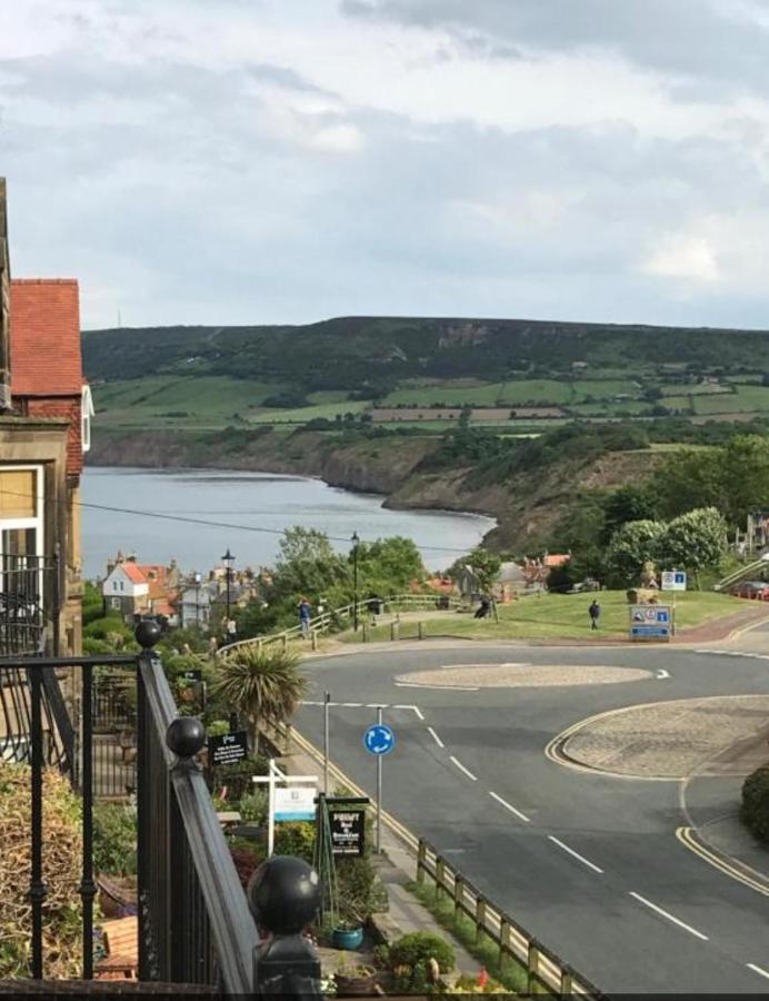 Bed and Breakfast The Wayfarer, Robin Hoods Bay Робин-Худс-Бей Экстерьер фото